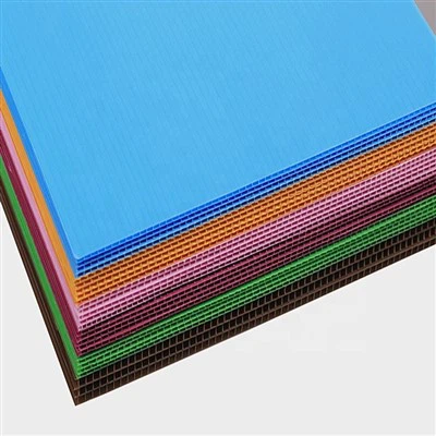 Folha plástica ondulada impermeável de Corflute 4x8 Coroplast